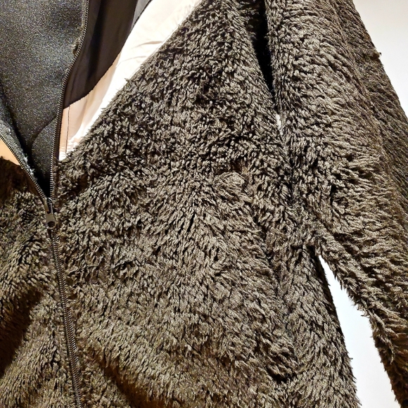 Boys warm jacket size 14/16 - Picture 2 of 10